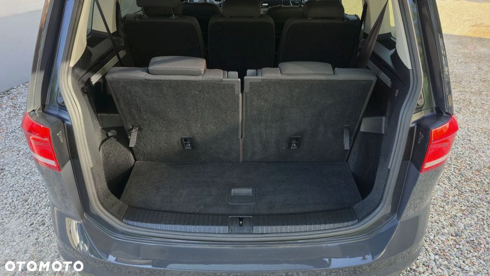 Volkswagen Touran 2.0 TDI SCR (BlueMotion Technology) SOUND - 15
