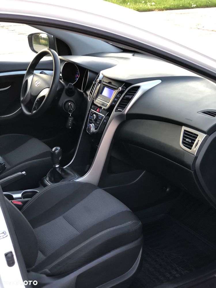 Hyundai i30 1.4 Passion - 24