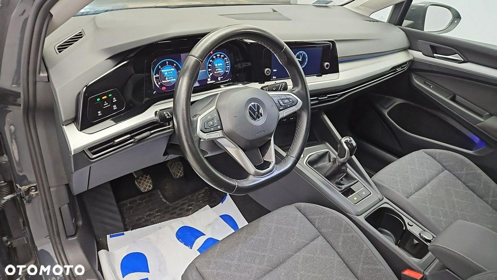Volkswagen Golf - 9