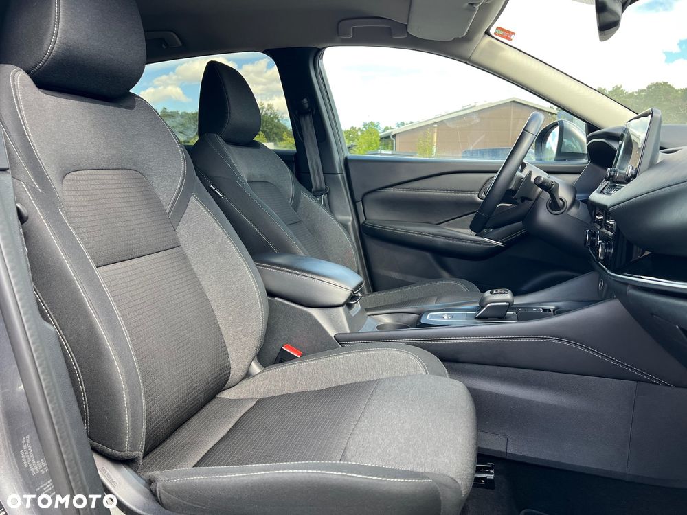 Nissan Qashqai 1.3 DIG-T MHEV Xtronic N-Connecta - 8