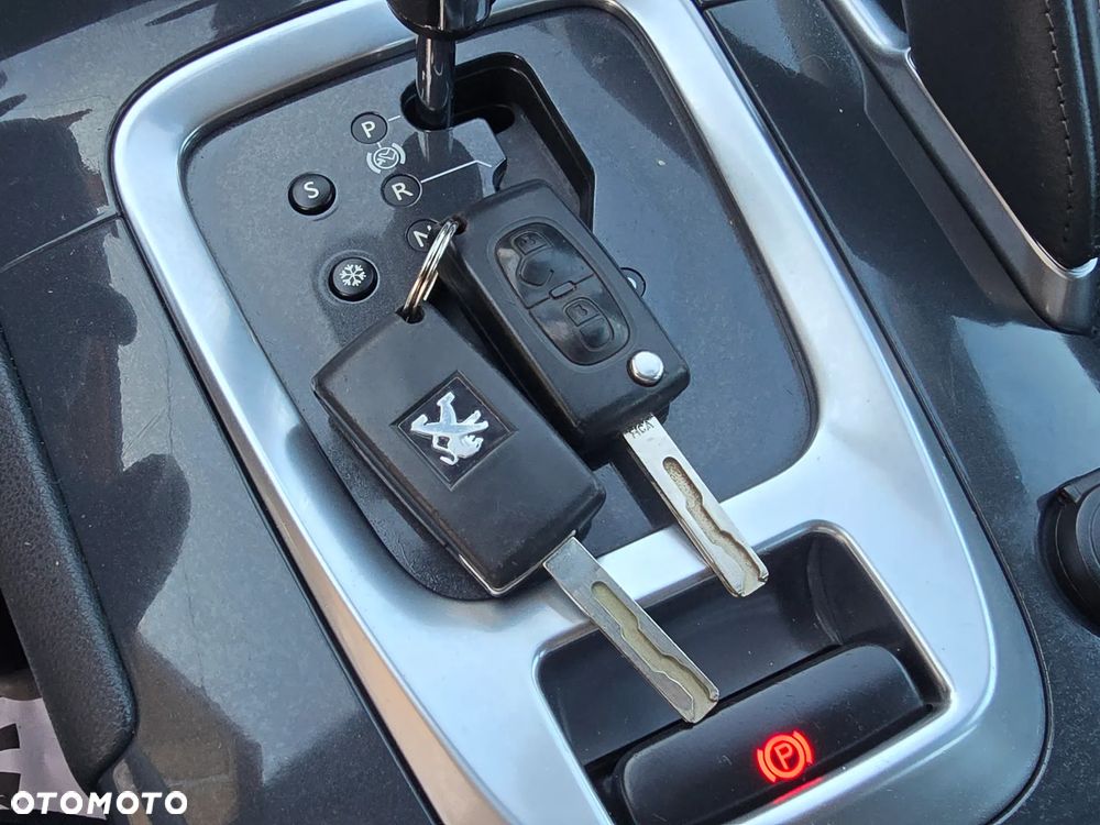 Peugeot 3008 1.6 Premium - 30