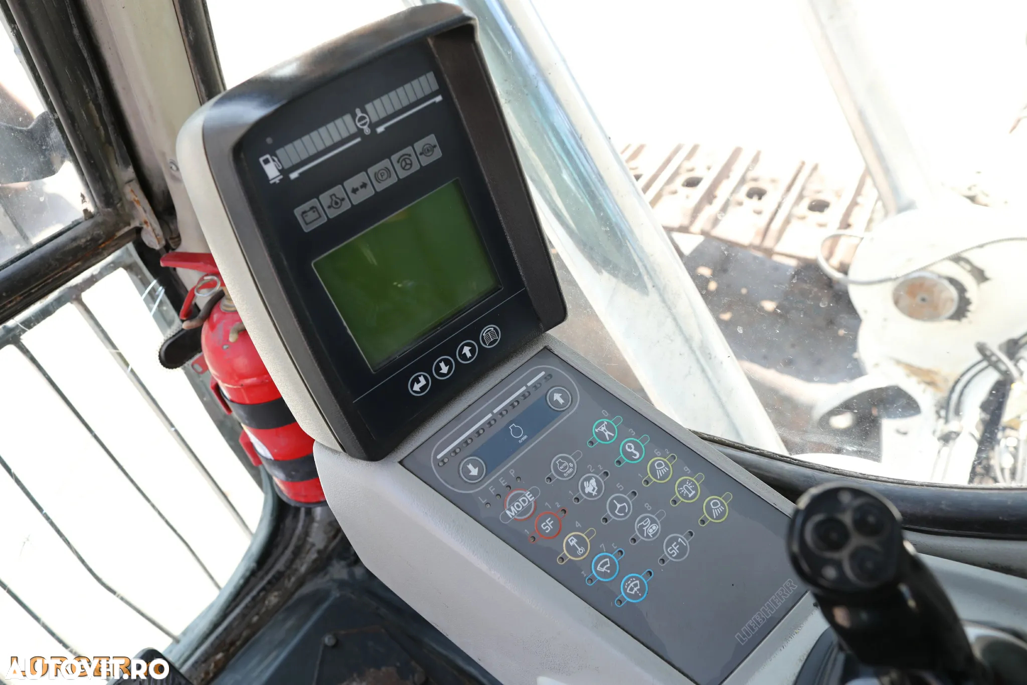 Liebherr R954C - 15