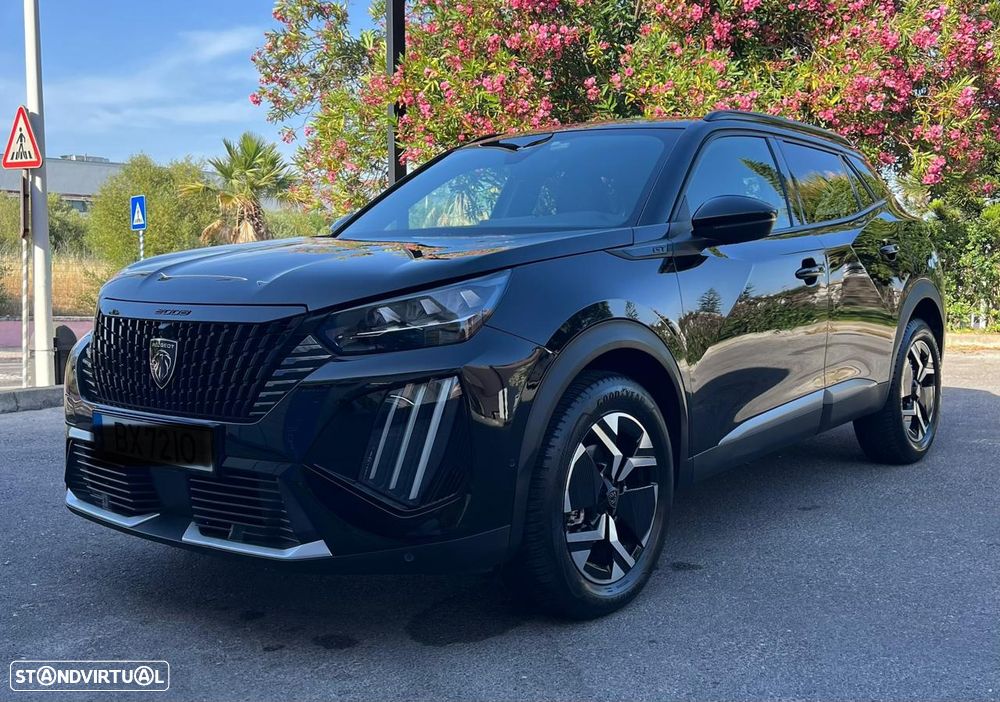 Peugeot 2008 PureTech 130 EAT8 GT - 1