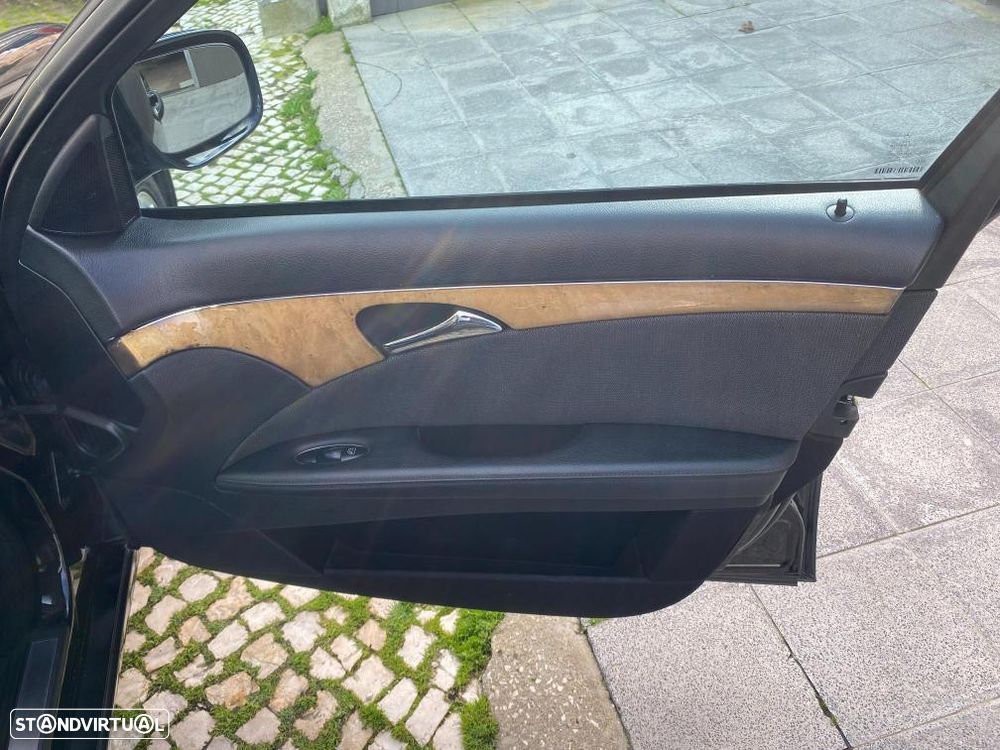 Mercedes-Benz E 220 CDI Auto Avantgarde - 28