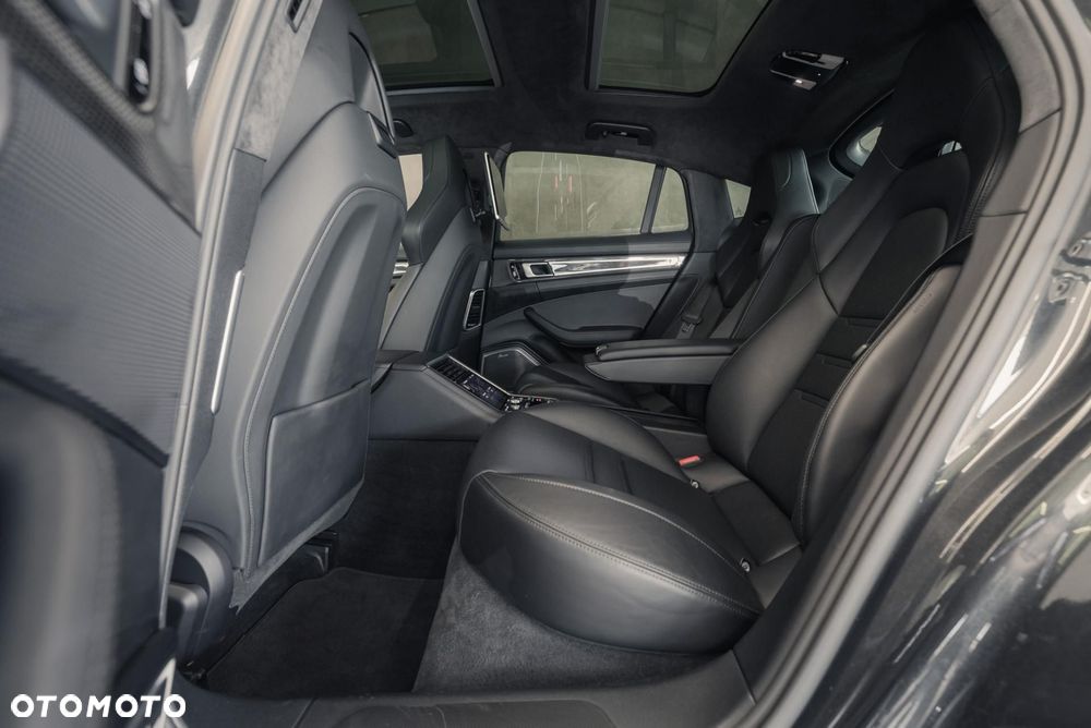 Porsche Panamera - 14