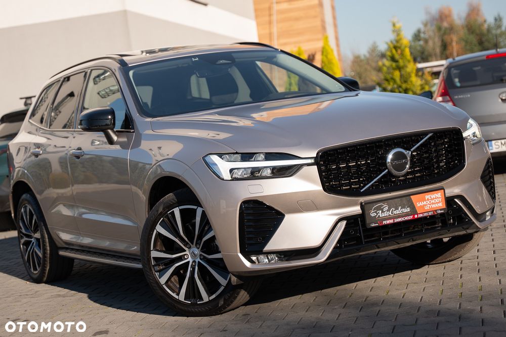 Volvo XC 60 D5 AWD R-Design - 4