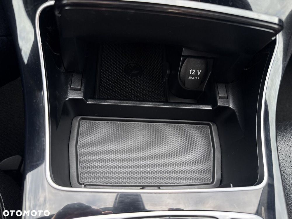 Mercedes-Benz Klasa C 200 7G-TRONIC - 26