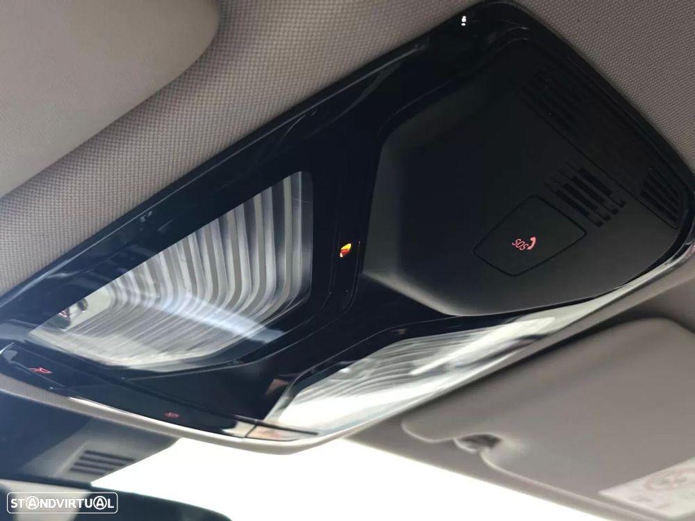 BMW 318 d Touring Aut. Advantage - 25