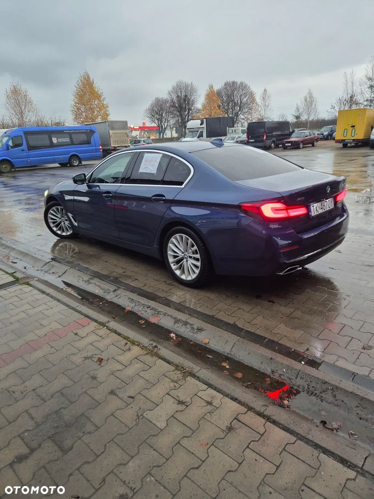 BMW Seria 5 520d xDrive Luxury Line - 10