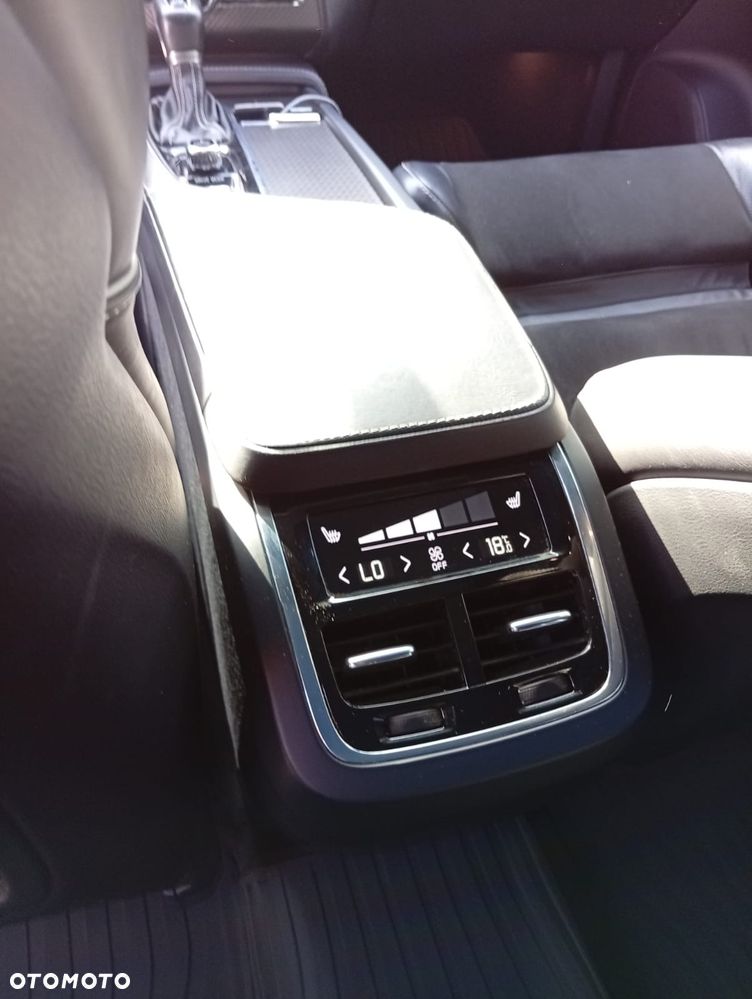 Volvo XC 90 T6 AWD Geartronic RDesign - 14