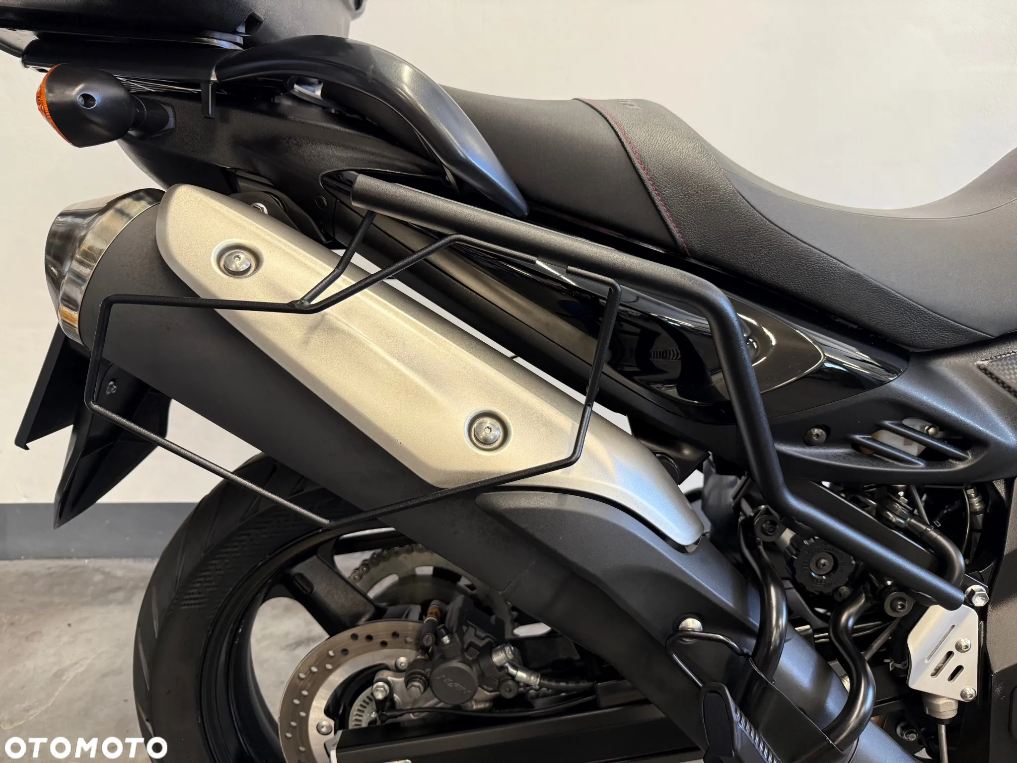 Suzuki V-STROM - 35