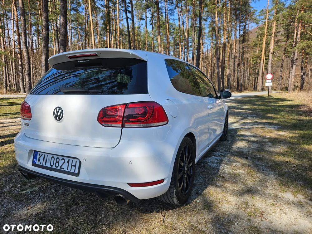 Volkswagen Golf 2.0 GTI DSG - 11