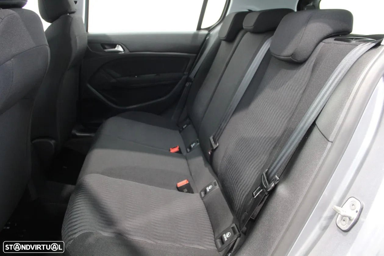 Peugeot 308 1.2 PureTech Access - 22
