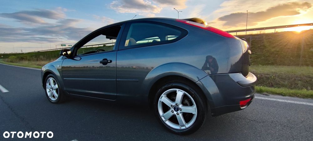 Ford Focus 1.6 TDCi Sport - 9