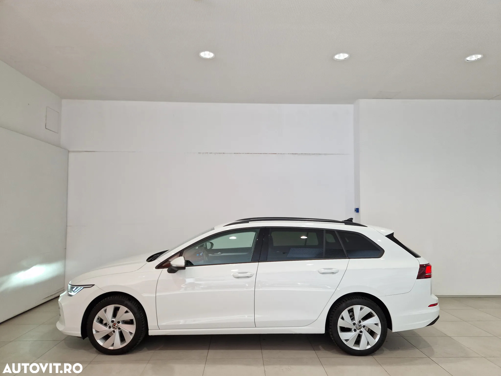 Volkswagen Golf 1.5 eTSI DSG MHEV Life - 2