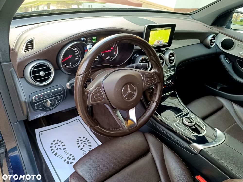 Mercedes-Benz GLC - 27