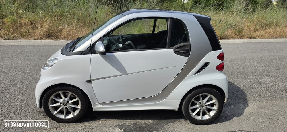 Smart ForTwo Coupé 1.0 mhd Passion 71 Softouch - 5