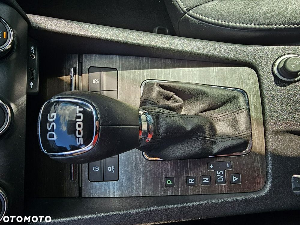 Skoda Octavia Scout 2.0 TDI 4x4 DSG - 31