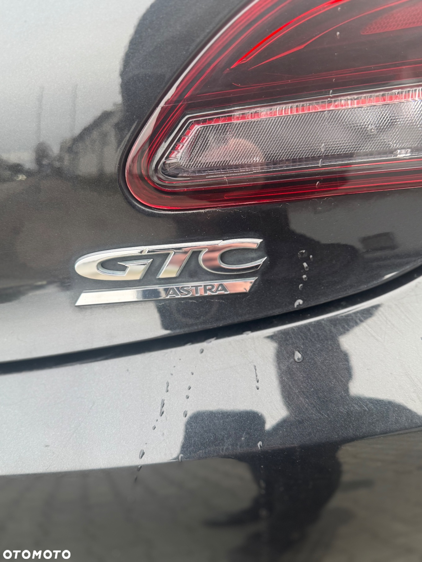 Opel Astra IV GTC 1.6 T SIDI Sport S&S - 21