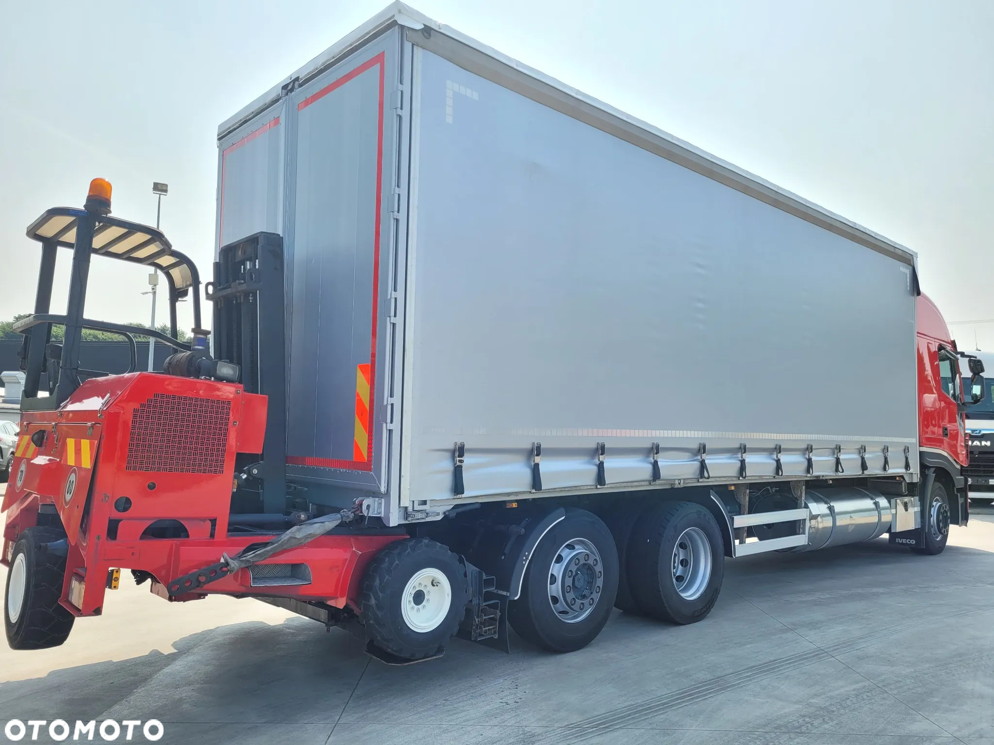 Iveco STRALIS NP 460 LNG / RETARDER / PODNOSZONA OŚ - 4