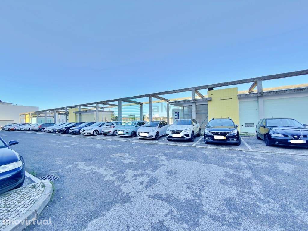 Edifício de Escritórios com logradouro e Parqueamento, Rinchoa - Grande imagem: 5/22