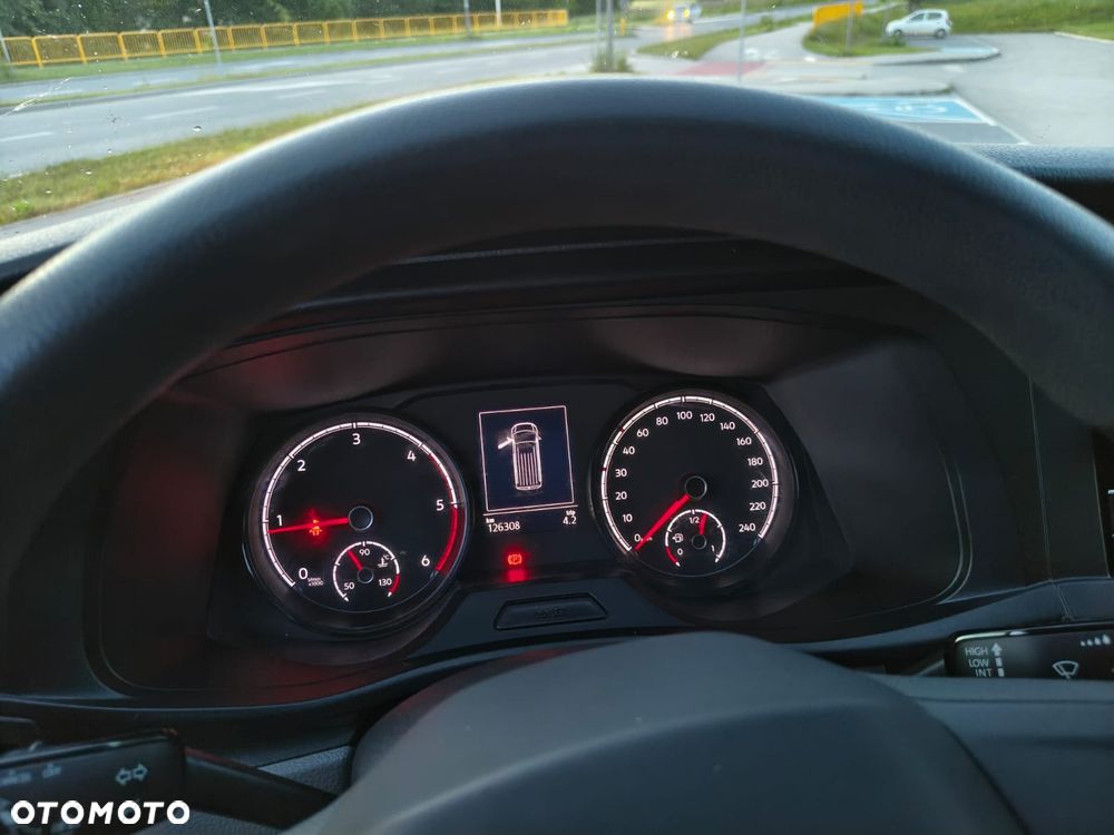 Volkswagen Transporter - 29
