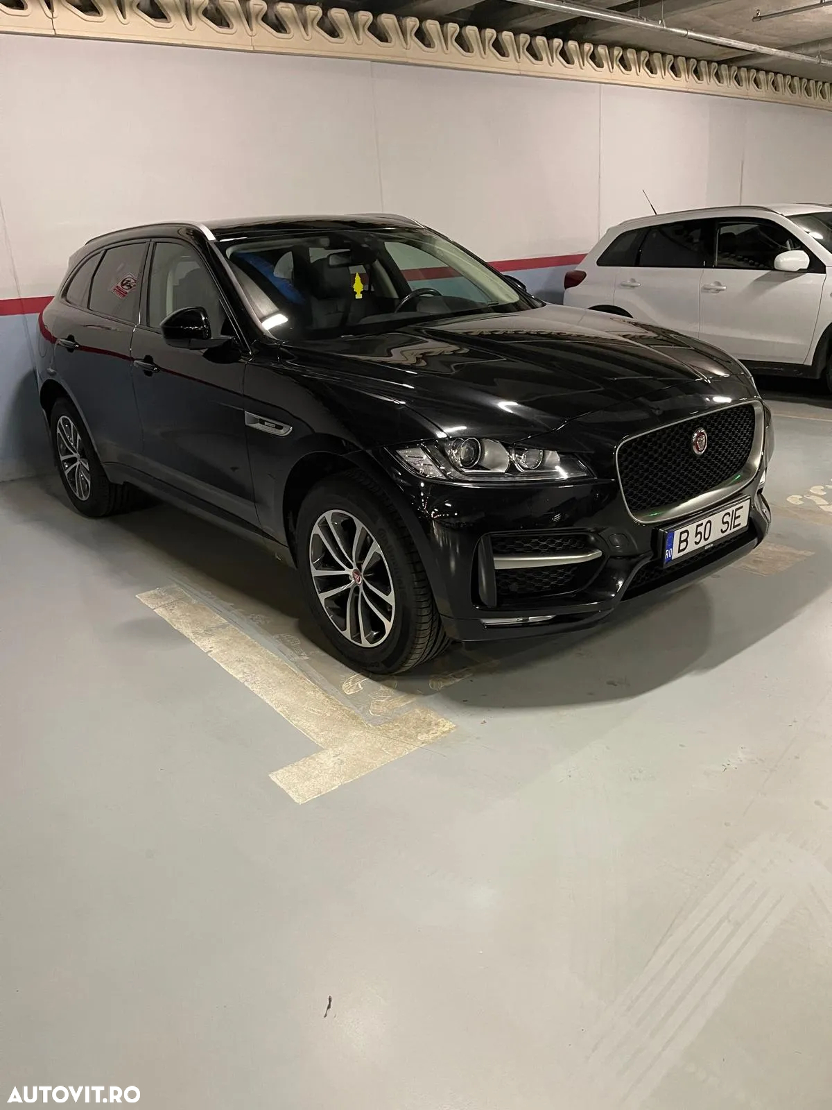 Jaguar F-Pace 25d AWD Aut. R-Sport - 11