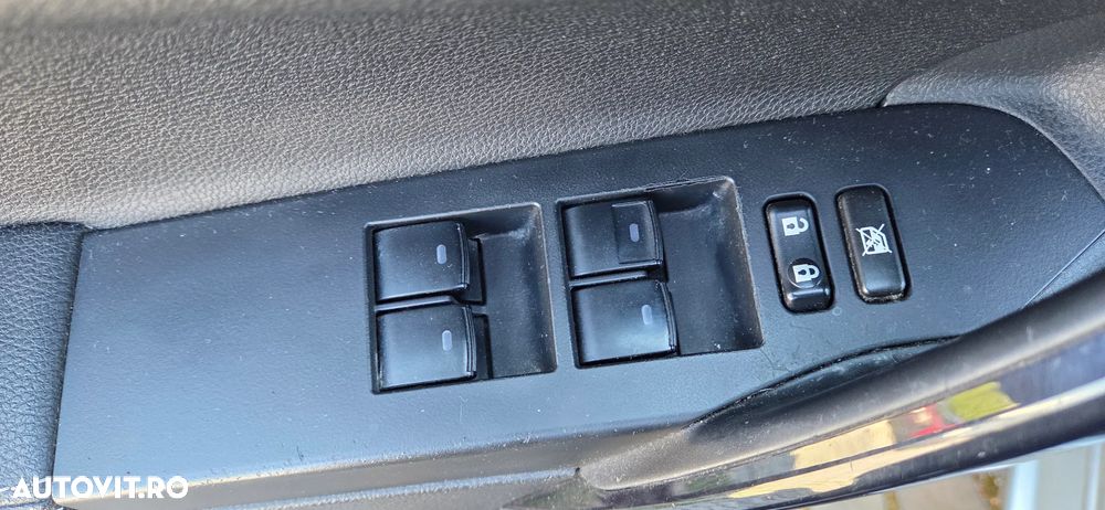 Toyota Auris 1.8 VVT-i Automatik Executive - 17