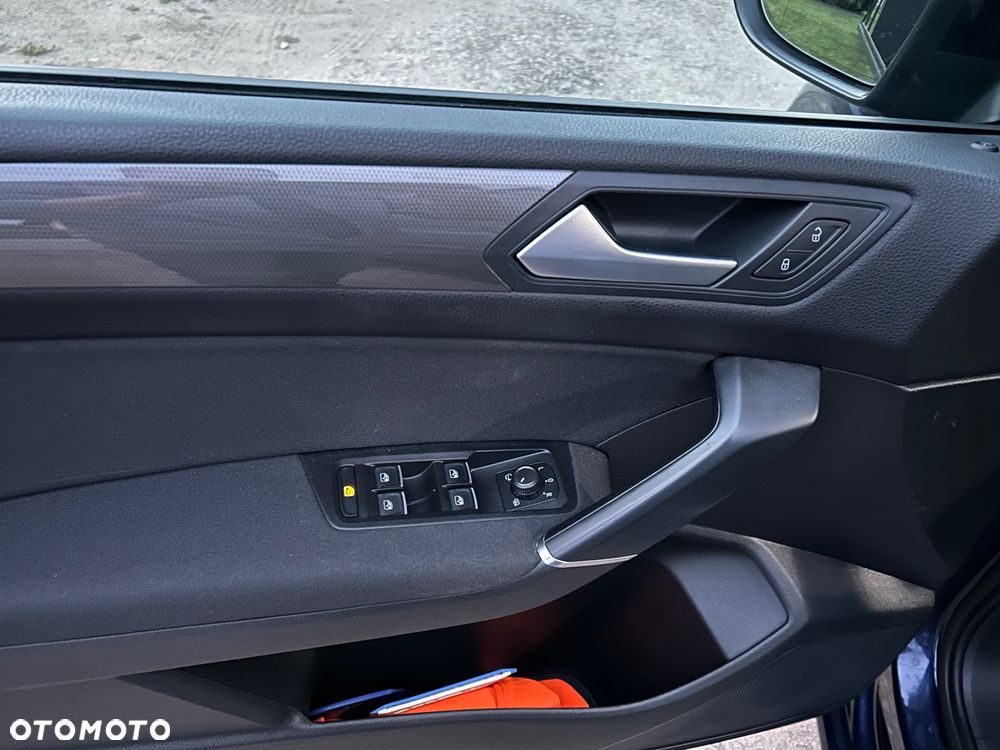 Volkswagen Touran 2.0 TDI SCR Join - 10