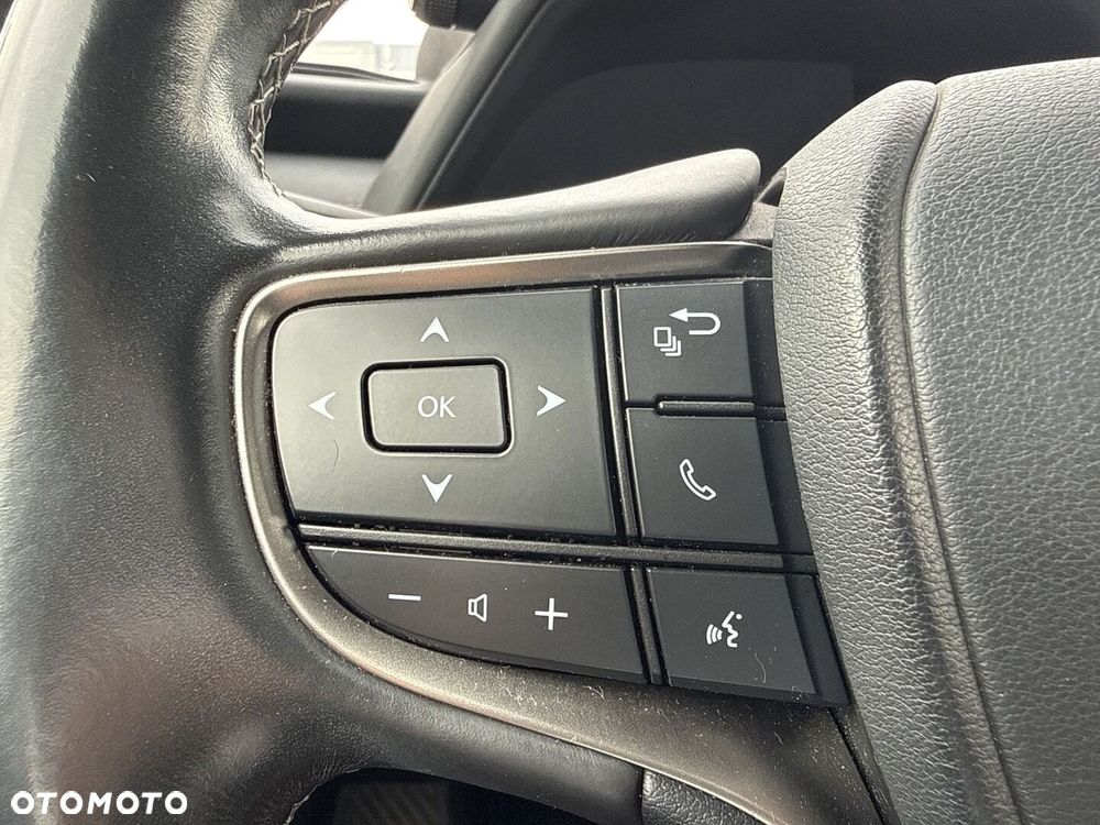 Lexus UX - 15