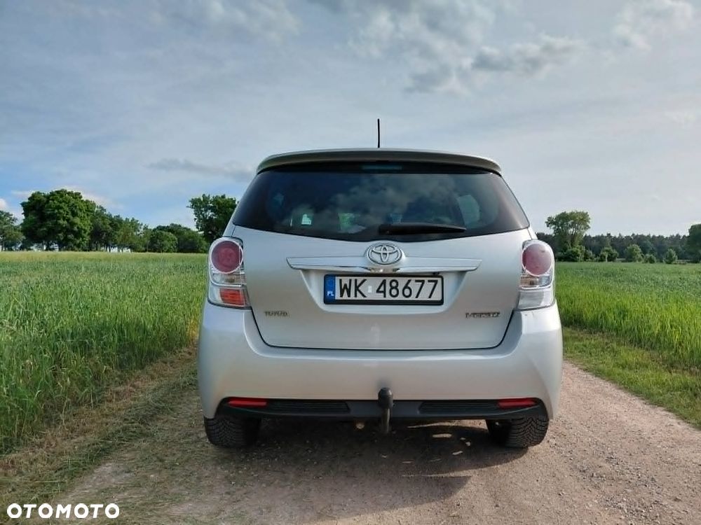 Toyota Verso 2.0 D-4D Premium - 4