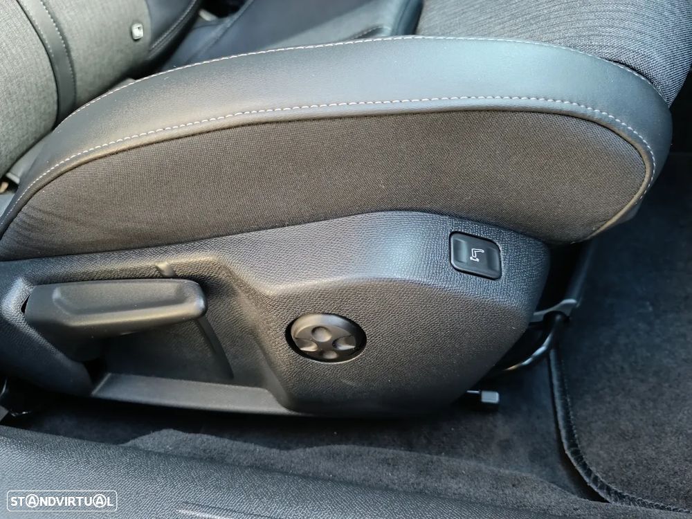 Peugeot 508 Hybrid 225 e-EAT8 Allure Pack - 32