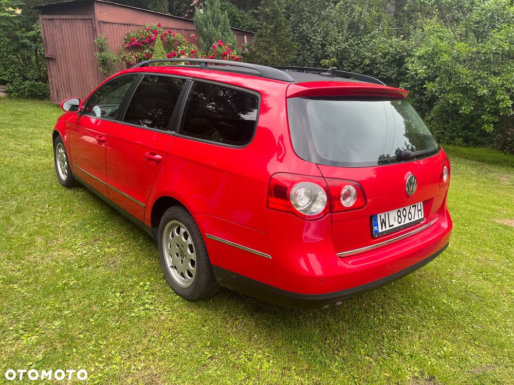 Volkswagen Passat 1.9 TDI Comfortline - 4