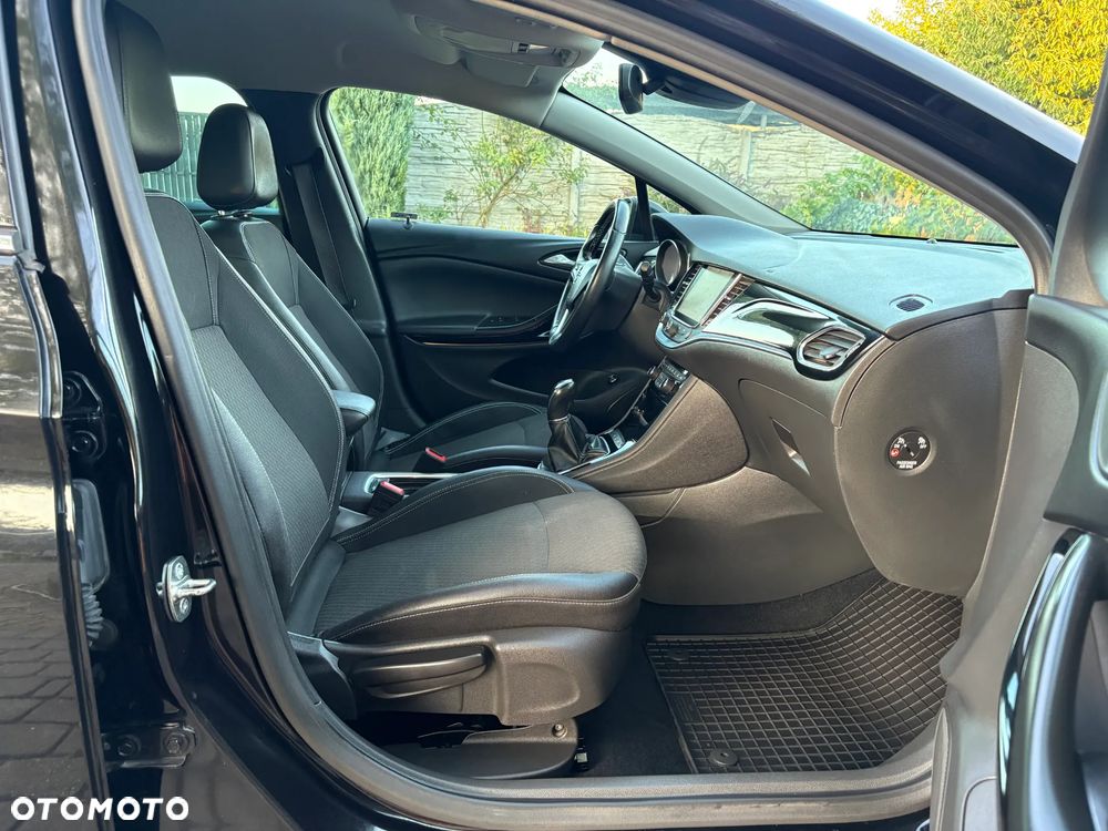 Opel Astra 1.4 Turbo Business - 27
