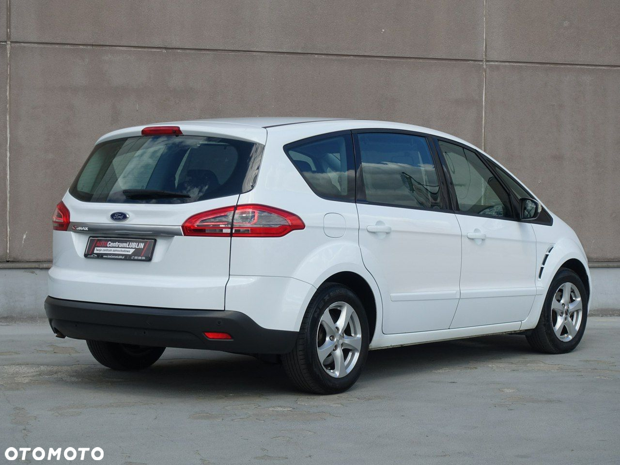 Ford S-Max - 10