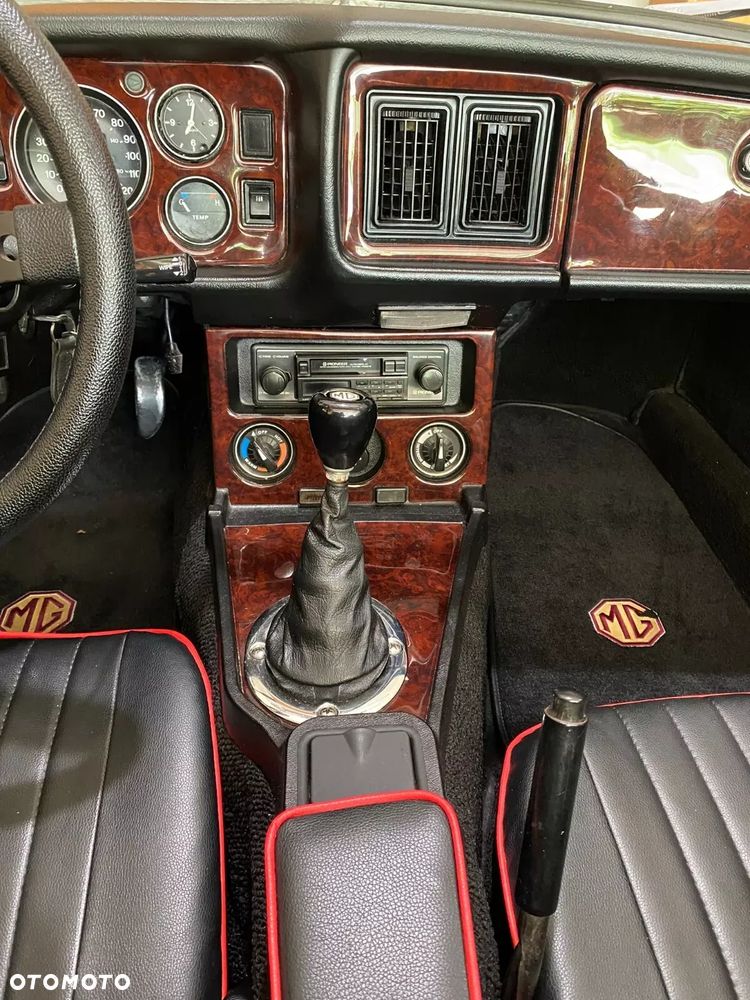 MG MGB - 17