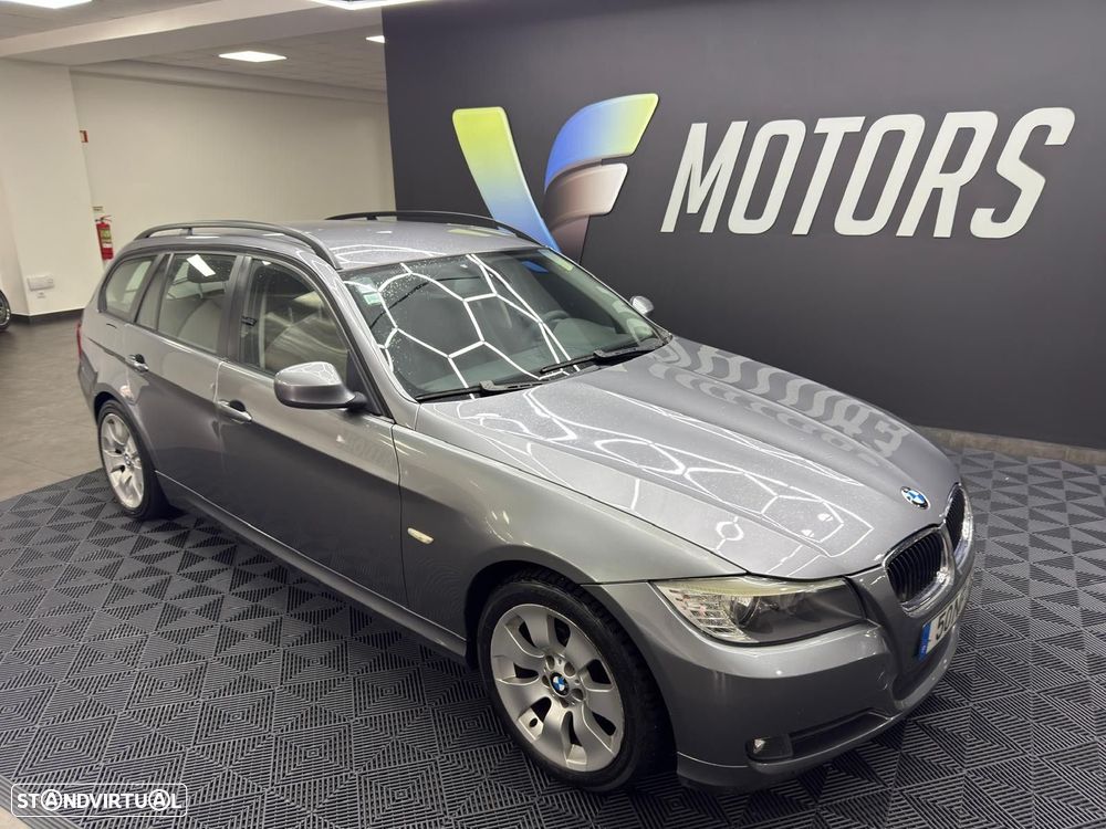 BMW 318 d Navigation Sport - 3