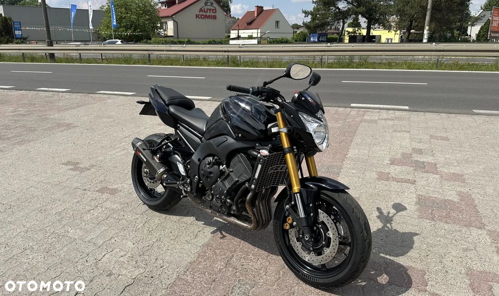 Yamaha FZ8 - 8