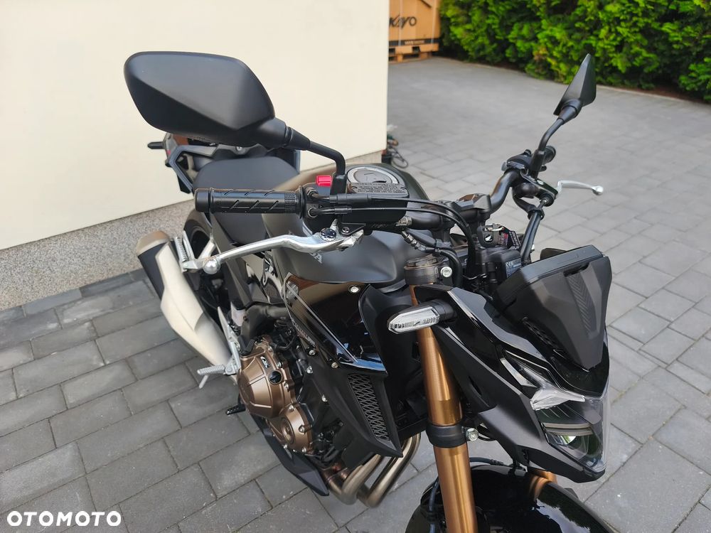 Honda CB - 10