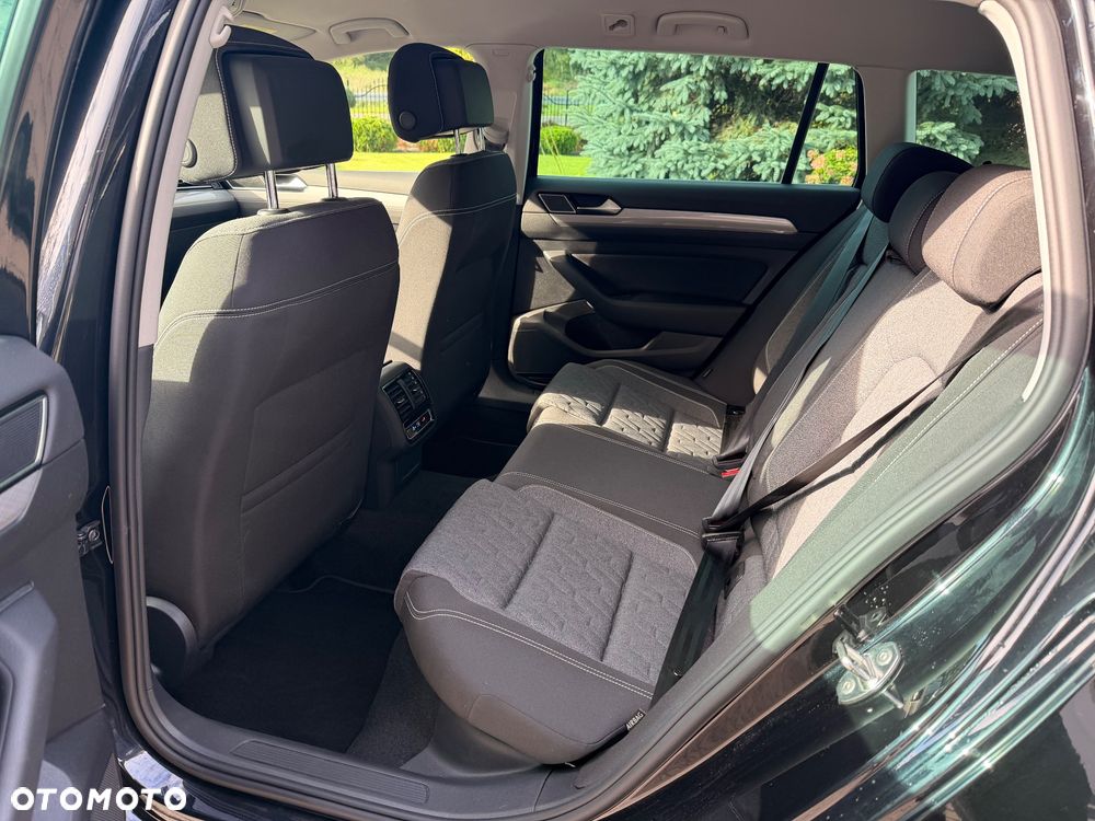 Volkswagen Passat 2.0 TDI SCR Style DSG - 11