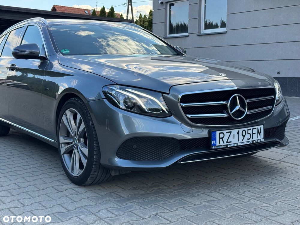 Mercedes-Benz Klasa E 300 de 9G-TRONIC Avantgarde - 21