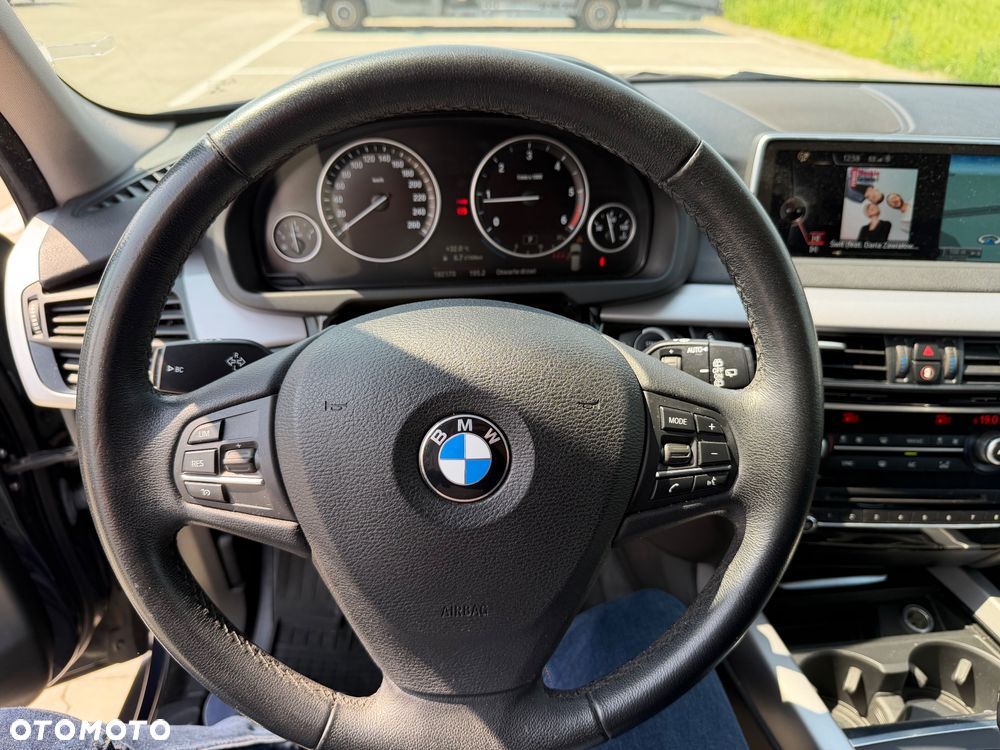 BMW X5 sDrive25d - 19