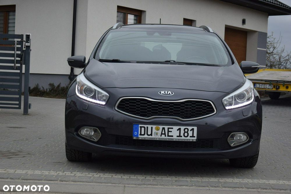 Kia Ceed 1.6 CRDi 128 ISG Spirit - 4