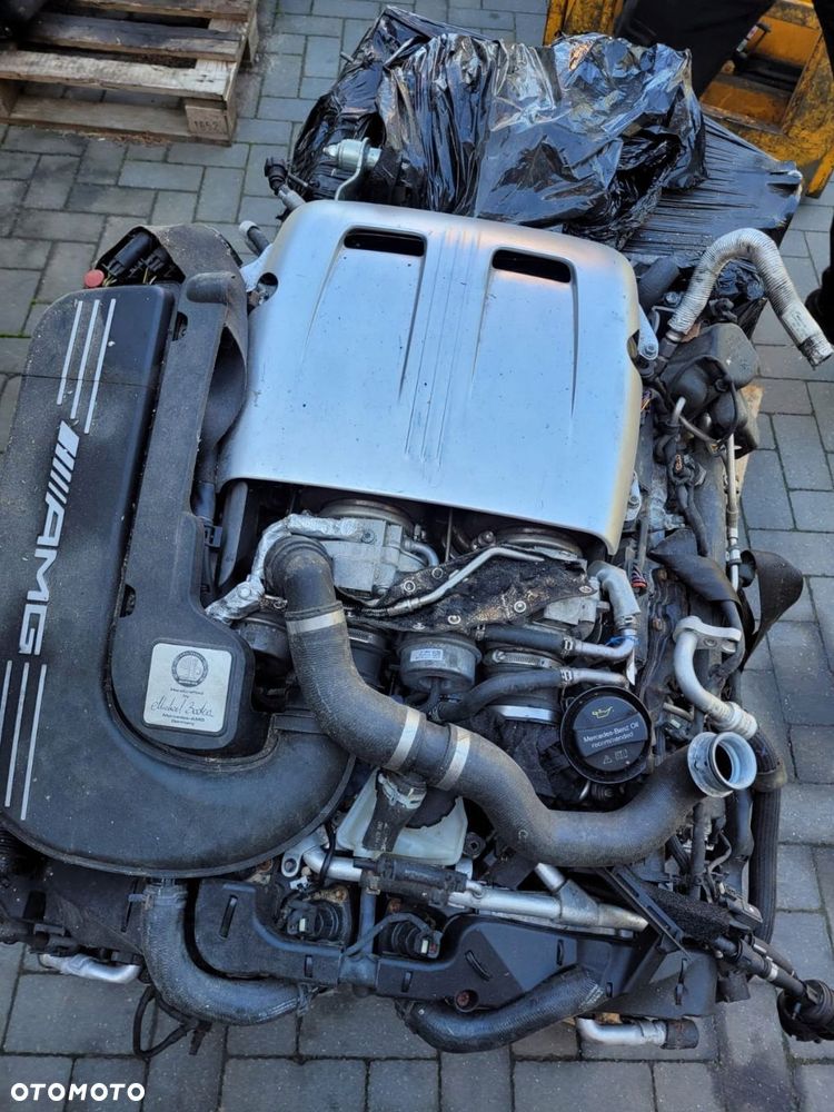 silnik kompletny mercedes 63 amg 177980 4.0 c63 - 1