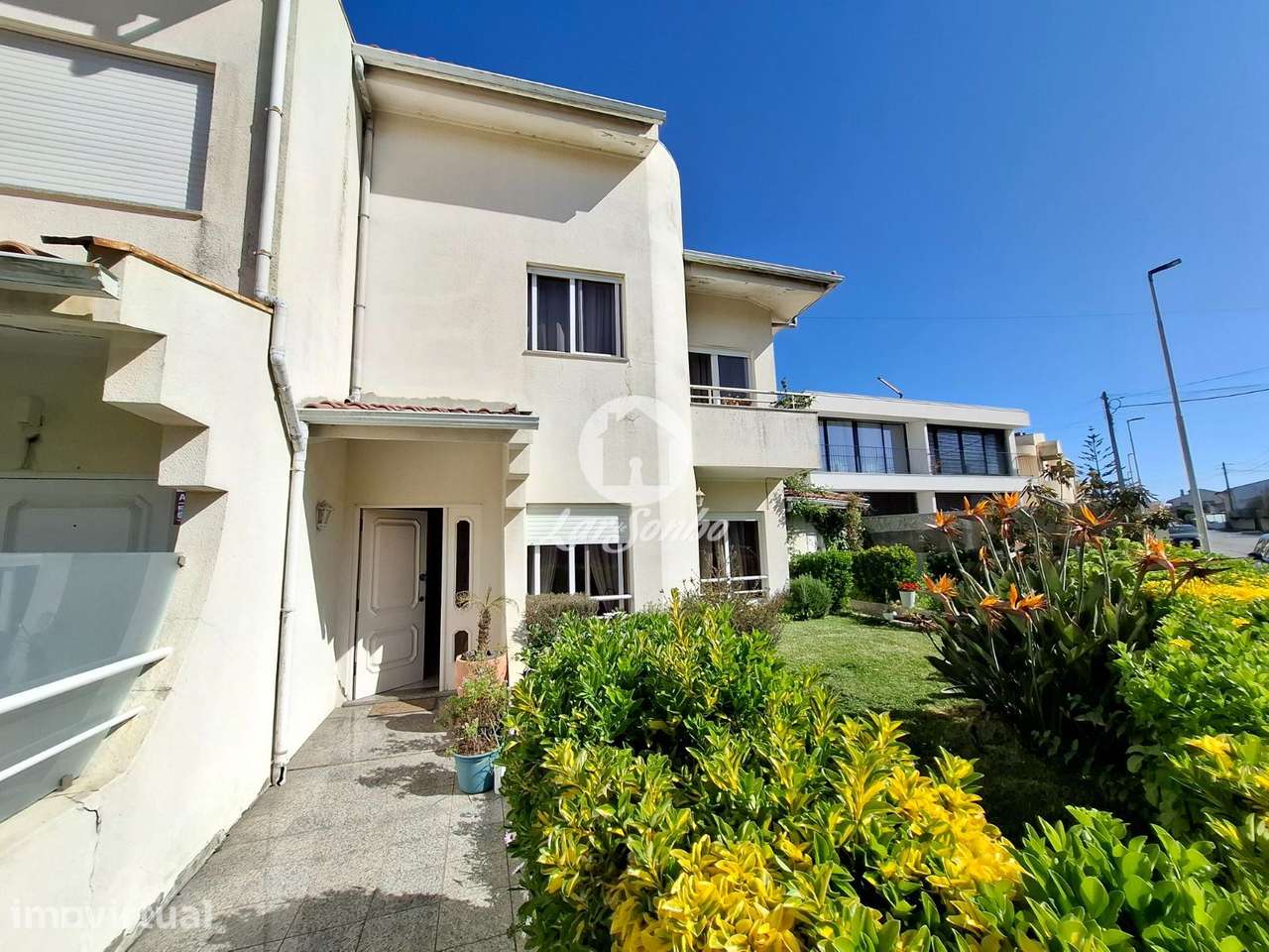 Moradia T3 com Garagem Fechada, a 500m da Praia | Mindelo, Vila do ...