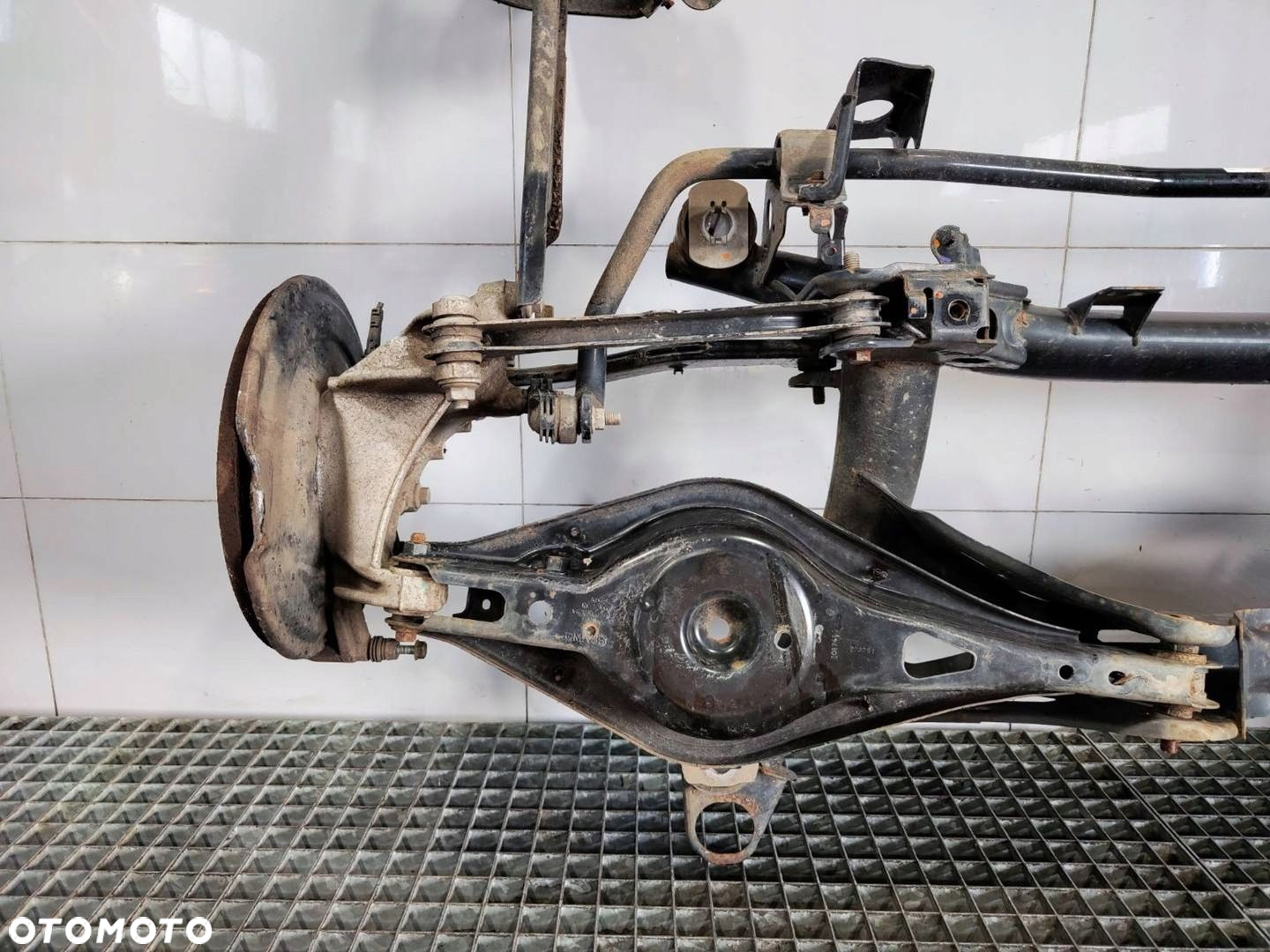 SANKI KOŁYSKA WÓZEK TYŁ BELKA OŚ WAHACZ ZWROTNICA VOLVO XC40 2WD - 7