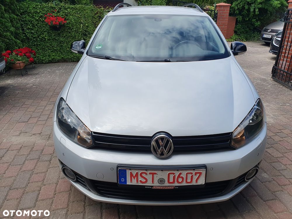 Volkswagen Golf 1.6 TDI DPF MATCH - 8