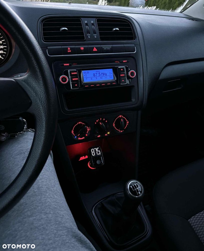 Volkswagen Polo - 8