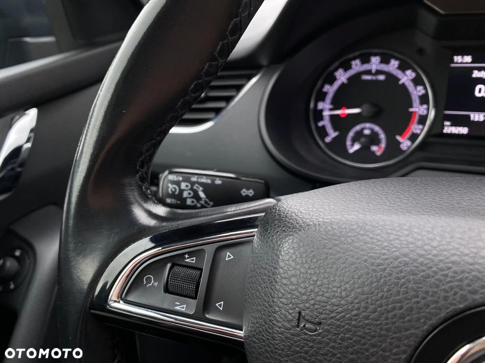 Skoda Octavia 1.6 TDI SCR Ambition DSG - 14