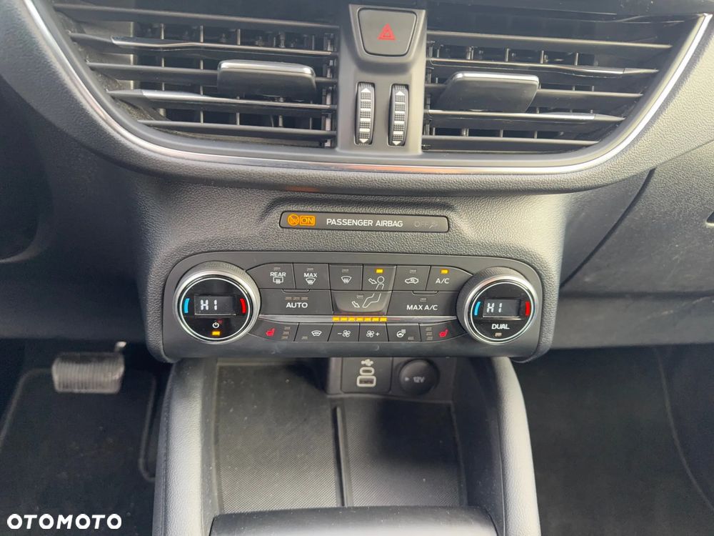 Ford Kuga 2.5 FHEV AWD Titanium X - 20